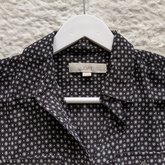LOFT Button Up Shirt - Picture 4 of 4